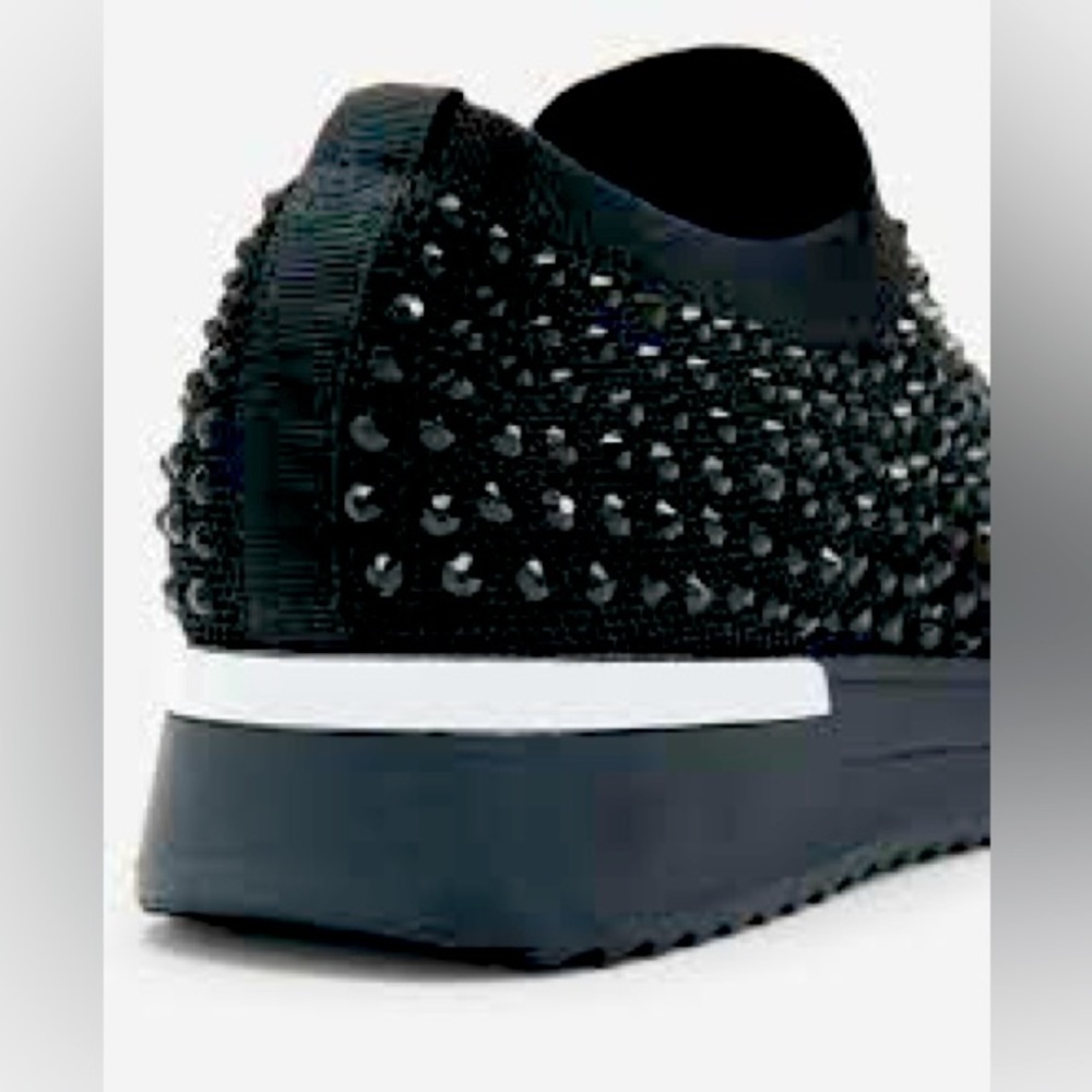 Kenneth Cole Reaction, Cameron Jewel Jogger, new inbox, size 8.5 FLF1001SX